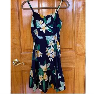 NWT Old Navy Fit and Flare Floral-Patterned Dress